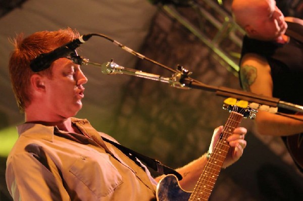 Them Crooked Vultures at Stubb's BarBQ, Austin, Texas - 10/01/09