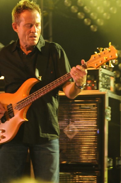 Them Crooked Vultures at Stubb's BarBQ, Austin, Texas - 10/01/09