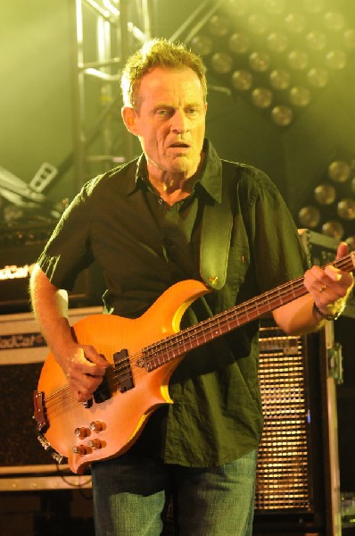 Them Crooked Vultures at Stubb's BarBQ, Austin, Texas - 10/01/09