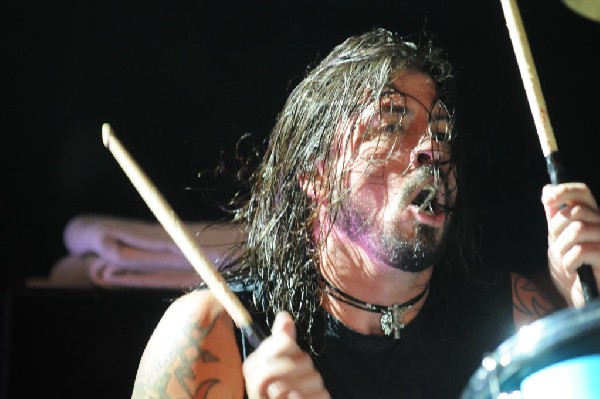 Them Crooked Vultures at Stubb's BarBQ, Austin, Texas - 10/01/09