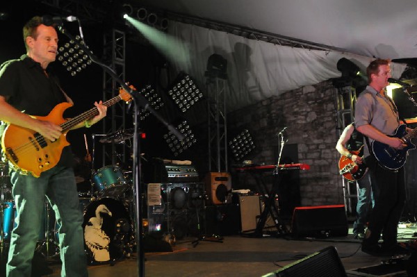 Them Crooked Vultures at Stubb's BarBQ, Austin, Texas - 10/01/09