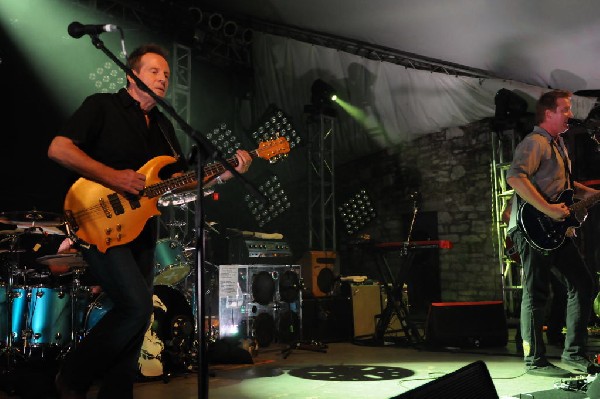 Them Crooked Vultures at Stubb's BarBQ, Austin, Texas - 10/01/09