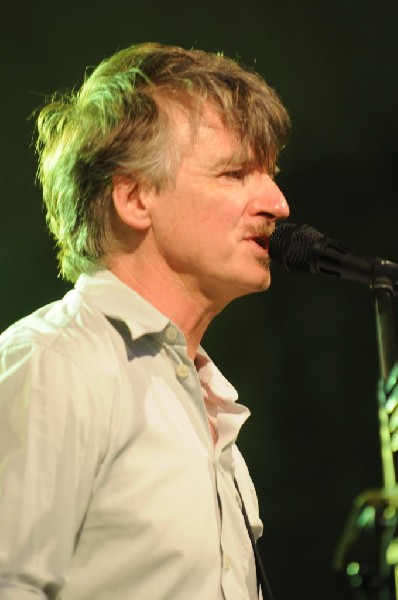 Crowded House at Stubb's BarBQ, Austin, Texas 08/05/2010