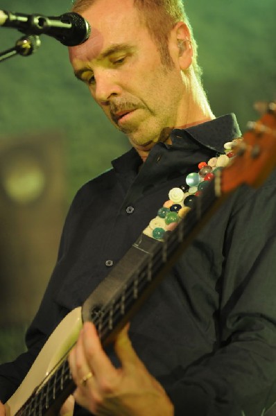 Crowded House at Stubb's BarBQ, Austin, Texas 08/05/2010