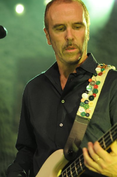 Crowded House at Stubb's BarBQ, Austin, Texas 08/05/2010