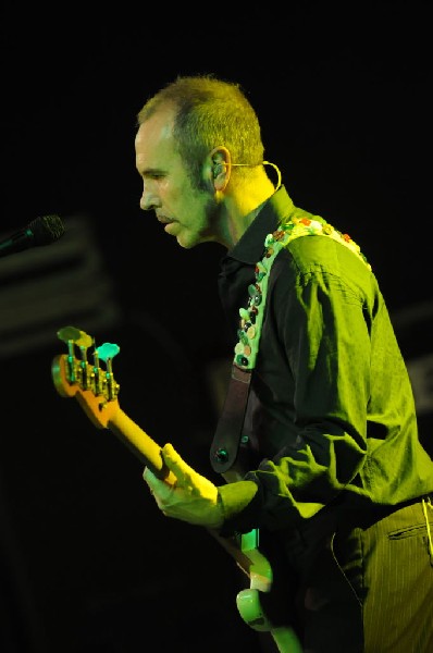 Crowded House at Stubb's BarBQ, Austin, Texas 08/05/2010