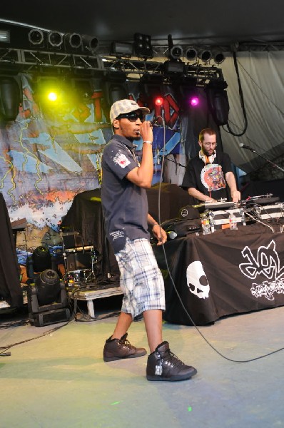 Del The Funky Homosapien at Stubb's BarBQ, Austin Texas 04/20/10