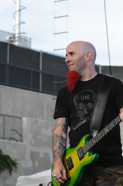 Dimebag Tribute at Ozzfest 2008