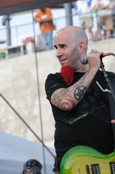 Dimebag Tribute at Ozzfest 2008