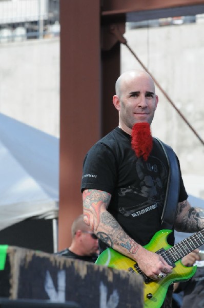 Dimebag Tribute at Ozzfest 2008