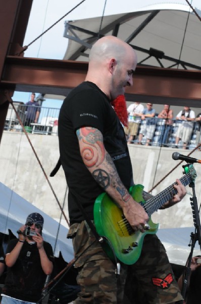 Dimebag Tribute at Ozzfest 2008