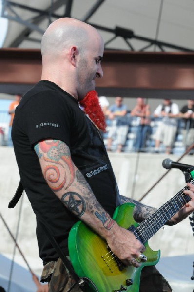 Dimebag Tribute at Ozzfest 2008
