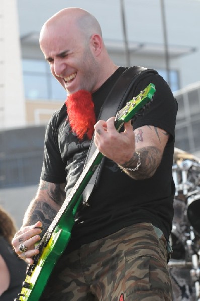 Dimebag Tribute at Ozzfest 2008