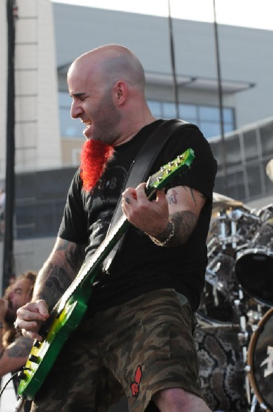 Dimebag Tribute at Ozzfest 2008