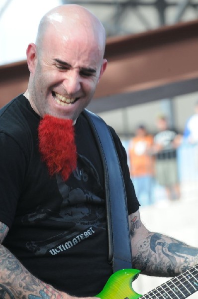 Dimebag Tribute at Ozzfest 2008