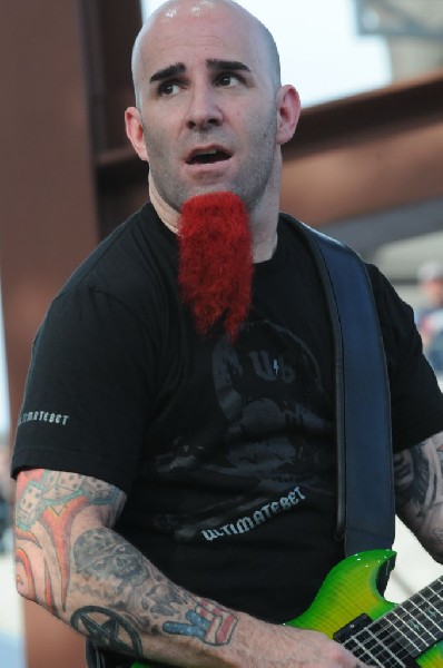 Dimebag Tribute at Ozzfest 2008