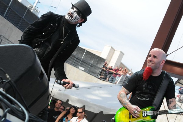 Dimebag Tribute at Ozzfest 2008