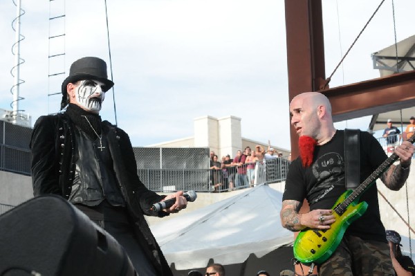 Dimebag Tribute at Ozzfest 2008