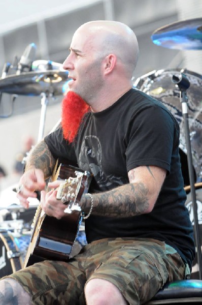 Dimebag Tribute at Ozzfest 2008