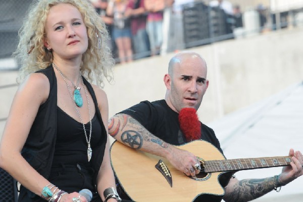 Dimebag Tribute at Ozzfest 2008