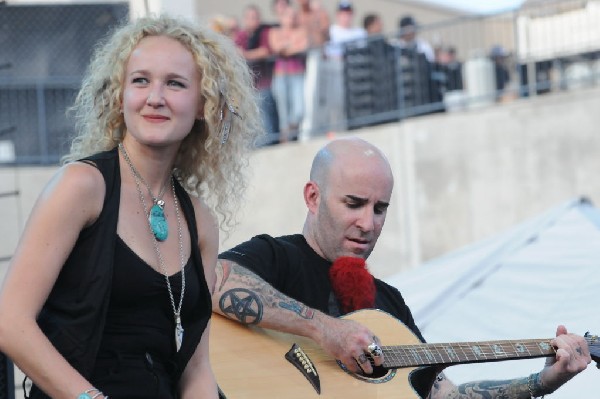 Dimebag Tribute at Ozzfest 2008
