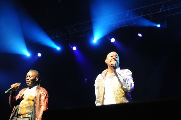 Earth, Wind & Fire at ACL Live at the Moody Theater, 03/01/2012, Austin