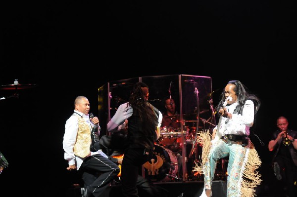 Earth, Wind & Fire at ACL Live at the Moody Theater, 03/01/2012, Austin