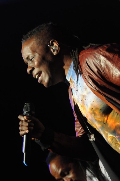 Earth, Wind & Fire at ACL Live at the Moody Theater, 03/01/2012, Austin