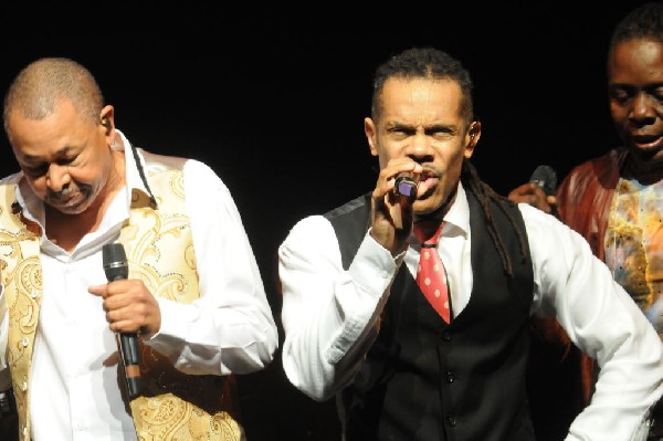 Earth, Wind & Fire at ACL Live at the Moody Theater, 03/01/2012, Austin