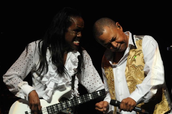 Earth, Wind & Fire at ACL Live at the Moody Theater, 03/01/2012, Austin