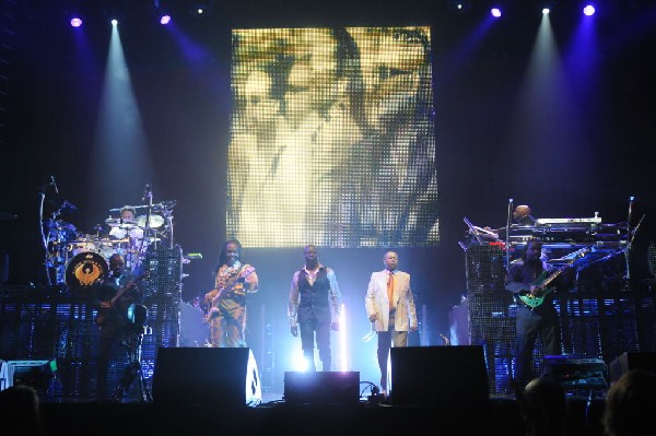 Earth, Wind & Fire at ACL Live at the Moody Theater, Austin, Texas 06/1