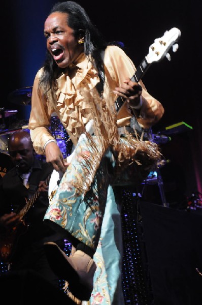 Earth, Wind & Fire at ACL Live at the Moody Theater, Austin, Texas 06/1