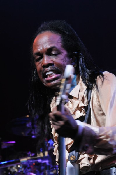 Earth, Wind & Fire at ACL Live at the Moody Theater, Austin, Texas 06/1