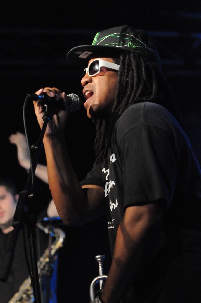 Eli "Paperboy" Reed & The True Loves  at La Zona Rosa
