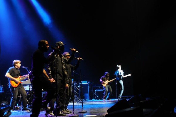 Estelle at the Bass Concert Hall