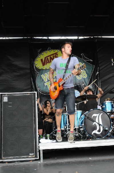 Every Time I Die on the Highway 1 Stage, Warped Tour, Verizon Wireless Amph