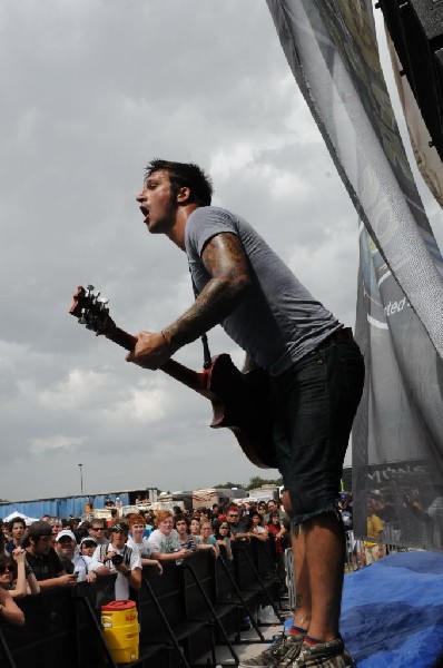 Every Time I Die on the Highway 1 Stage, Warped Tour, Verizon Wireless Amph