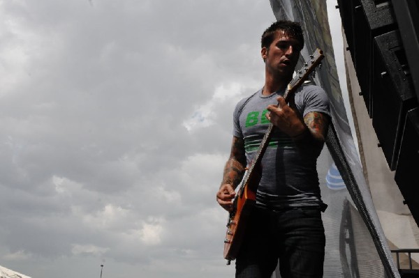 Every Time I Die on the Highway 1 Stage, Warped Tour, Verizon Wireless Amph