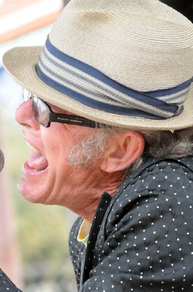 Mike Claxton  of the Sherwoods