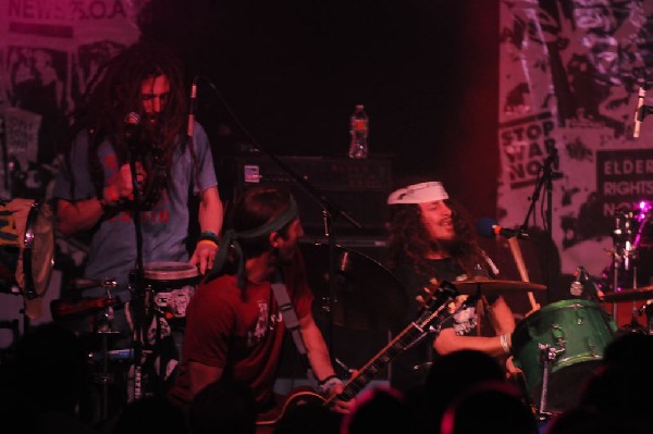 Full Service at La Zona Rosa, Austin Texas 03/05/2010