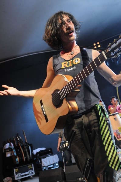 Gogol Bordello at Stubb's BarBQ, Austin, Texas April 14, 2011 - photo by Je