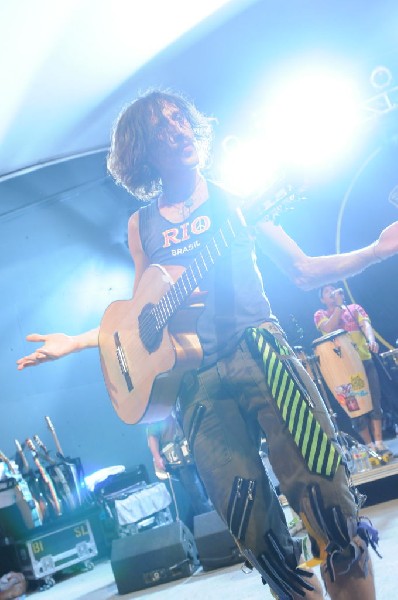 Gogol Bordello at Stubb's BarBQ, Austin, Texas April 14, 2011 - photo by Je