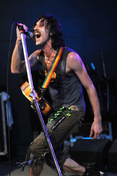 Gogol Bordello at Stubb's BarBQ, Austin, Texas April 14, 2011 - photo by Je