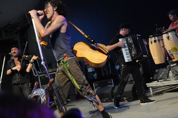 Gogol Bordello at Stubb's BarBQ, Austin, Texas April 14, 2011 - photo by Je