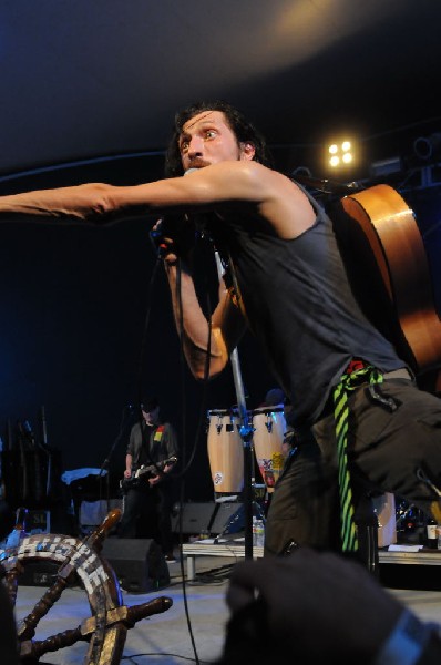 Gogol Bordello at Stubb's BarBQ, Austin, Texas April 14, 2011 - photo by Je