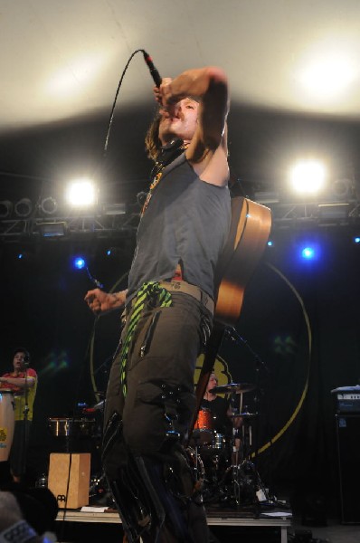 Gogol Bordello at Stubb's BarBQ, Austin, Texas April 14, 2011 - photo by Je