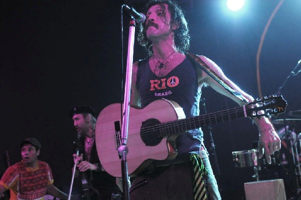 Gogol Bordello at Stubb's BarBQ, Austin, Texas April 14, 2011 - photo by Je