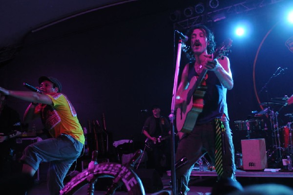 Gogol Bordello at Stubb's BarBQ, Austin, Texas April 14, 2011 - photo by Je