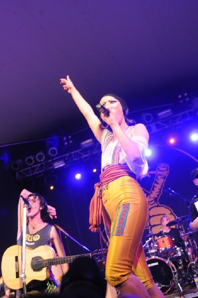 Gogol Bordello at Stubb's BarBQ, Austin, Texas April 14, 2011 - photo by Je