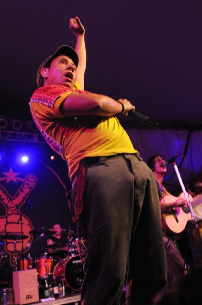 Gogol Bordello at Stubb's BarBQ, Austin, Texas April 14, 2011 - photo by Je